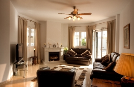 Spacious Sitting Room